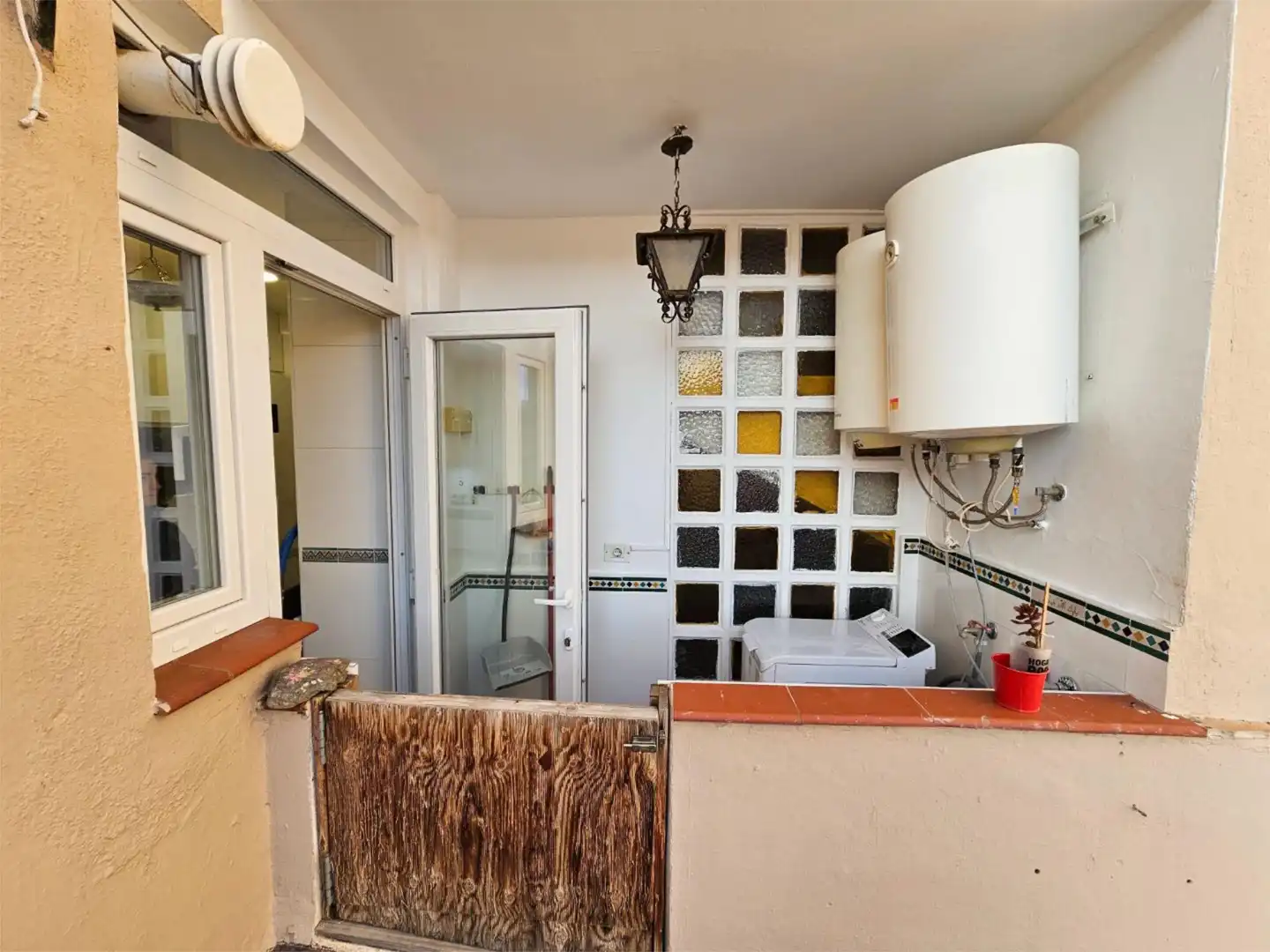 Wohnung zur Miete in  Granada Capital mit Klimaanlage und Terrasse