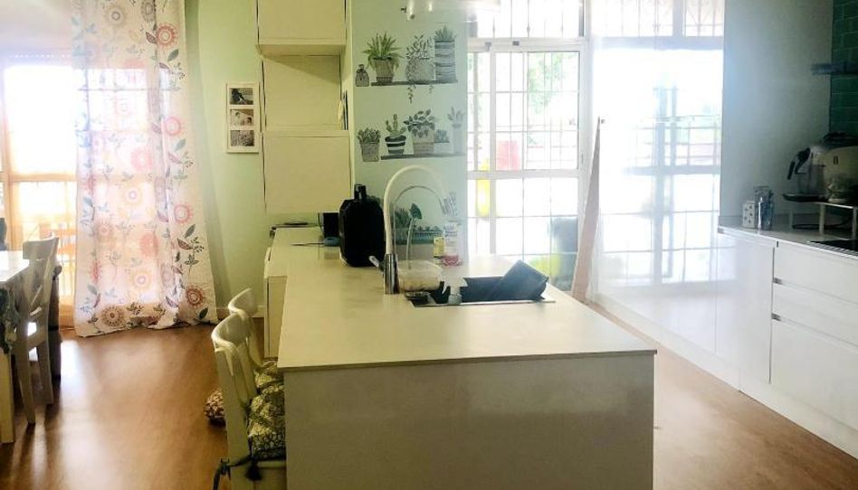 Piso en venta en Avenida Costa de la Luz, 27, Molino de la Vega, Huelva Capital - imagen 1 Foto 1 de Piso en venta en Avenida Costa de la Luz, 27, Molino de la Vega, Huelva Capital