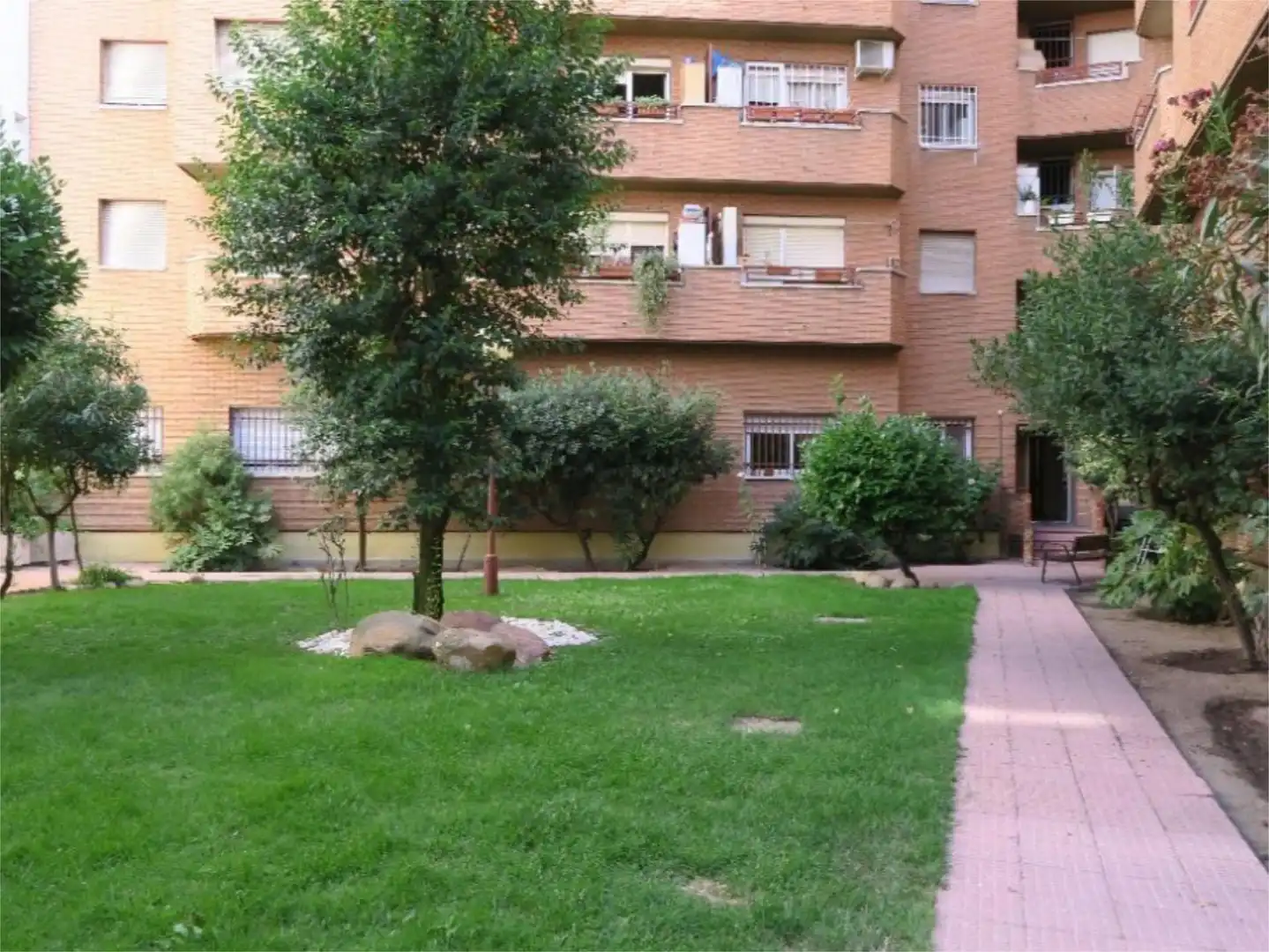 Vista exterior de Piso en venta en  Madrid Capital