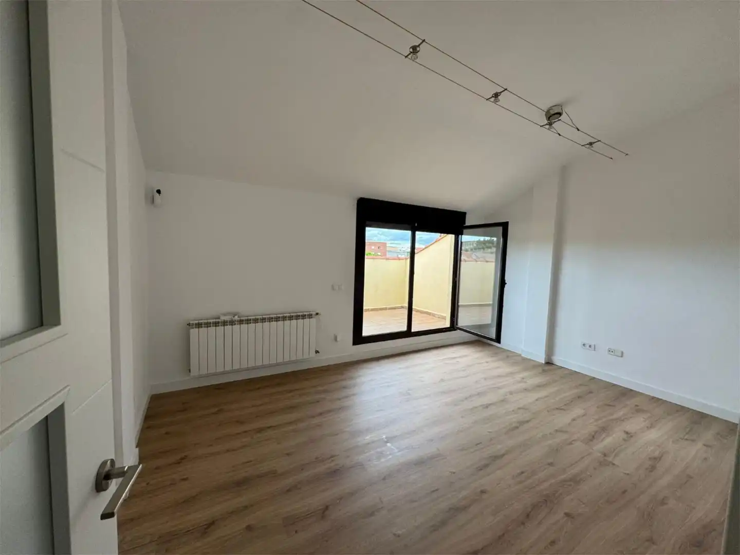Piso en venta en Calle Batalla de Lepanto, 9, Yeles Habitación de Piso en venta en Yeles con Aire acondicionado, Terraza y Trastero