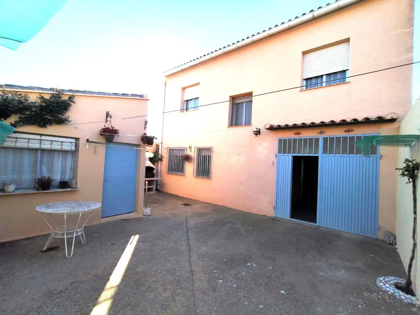 Pis en venda a Calle Reyes Católicos, 1, Talayuelas Vista exterior de Pis en venda en Talayuelas amb Terrassa i Balcó