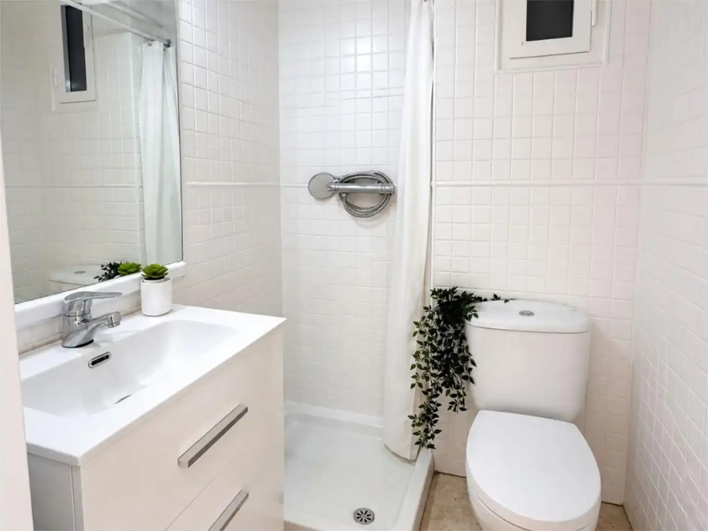 Wohnung zum Verkauf in Carrer de Tarragona, 2, Peñíscola / Peníscola Badezimmer von Wohnung zum Verkauf in Peñíscola / Peníscola mit Terrasse und Balkon