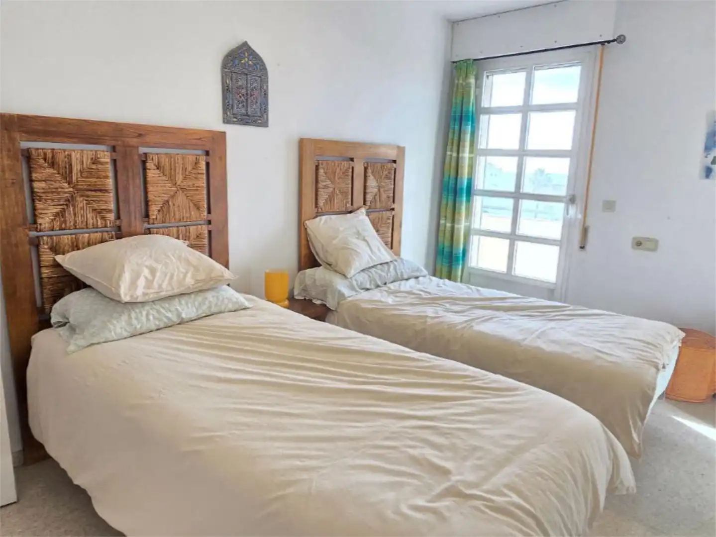 Habitación de Dúplex de alquiler en Estepona con Aire acondicionado, Calefacción y Amueblado