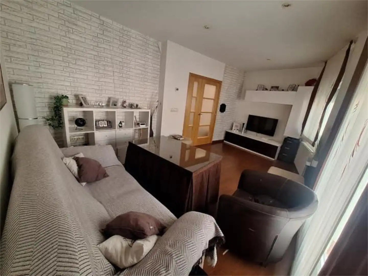 Sala d'estar de Casa o xalet en venda en Barrado amb Calefacció i Terrassa