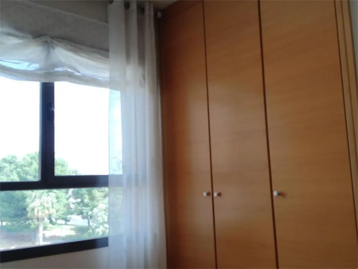 Piso en venta en Carrer Poeta José Agustín Goytisolo, 12, Casas Verdes Habitación de Piso en venta en Paterna con Aire acondicionado, Terraza y Piscina