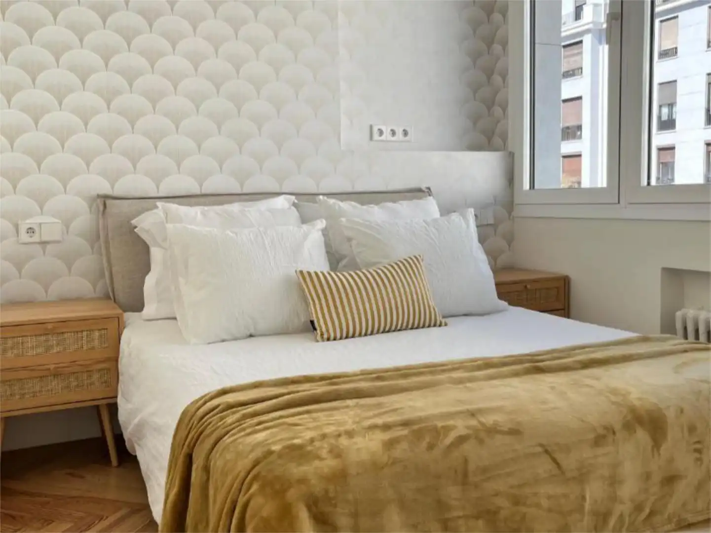Bedroom of Flat for sale in  Madrid Capital  with Air Conditioner