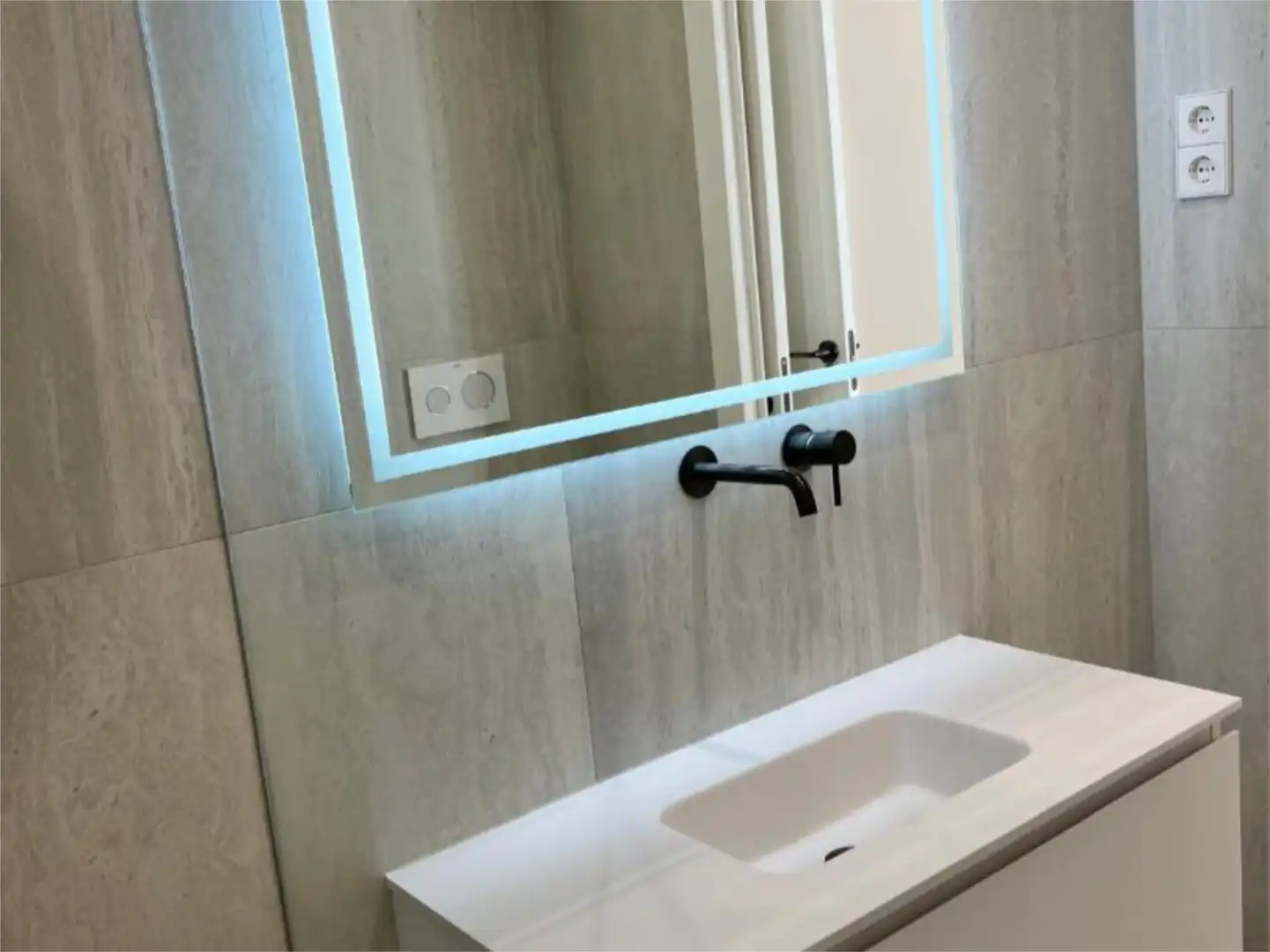 Bathroom of Flat for sale in  Madrid Capital  with Air Conditioner