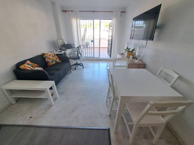 Piso en Venta en Calle Poseidon, 6 en Nueva Torrequebrada
