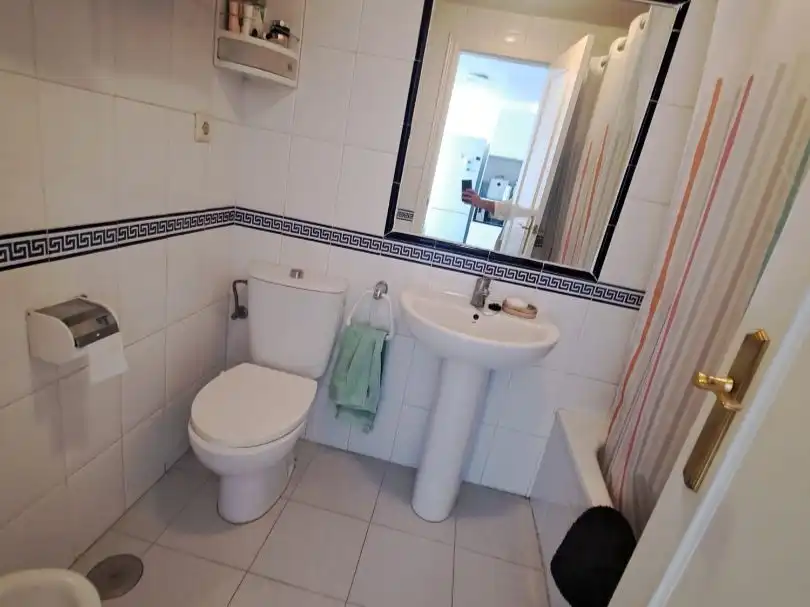 Bany de Pis en venda en Benalmádena amb Terrassa, Piscina i Balcó