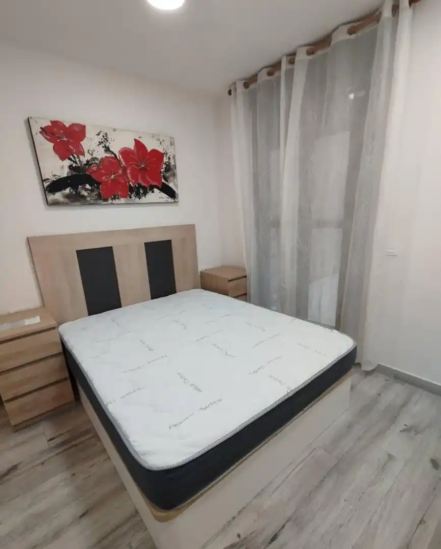 Flat for rent in Calle Miguel Zazo, 25, Centro Flat for rent in Calle Miguel Zazo, 25, Centro
