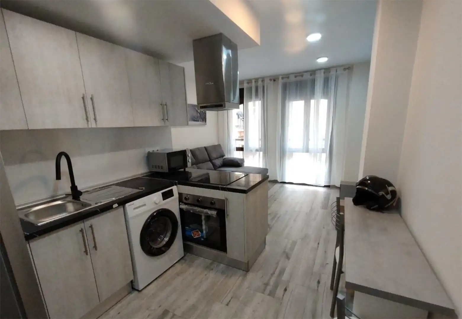 Flat for rent in Calle Miguel Zazo, 25, Centro Flat for rent in Calle Miguel Zazo, 25, Centro