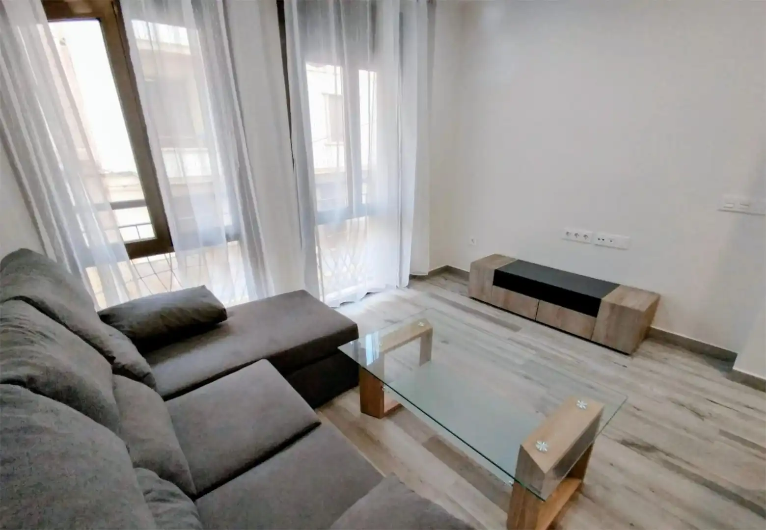 Flat for rent in Calle Miguel Zazo, 25, Centro Flat for rent in Calle Miguel Zazo, 25, Centro