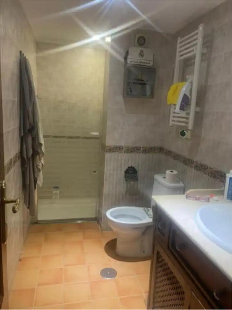 Bathroom of Flat for rent in Zaragoza  with Heating, Private garden and Terrace