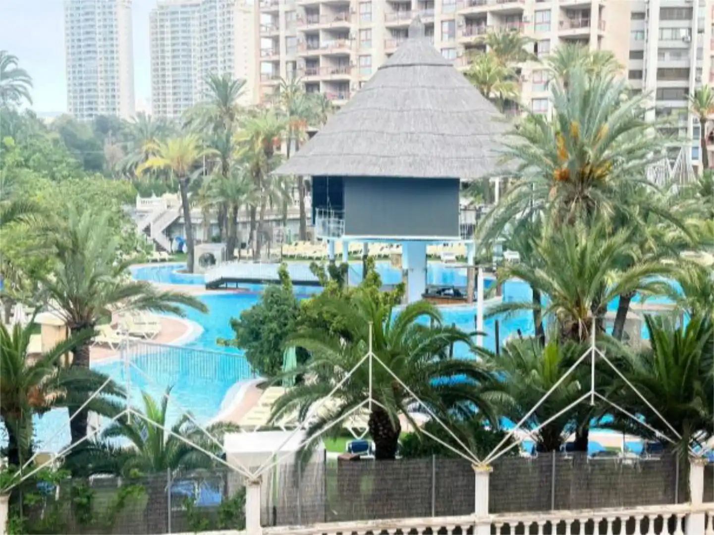 Piscina de Piso en venta en La Nucia con Jardín privado, Terraza y Piscina