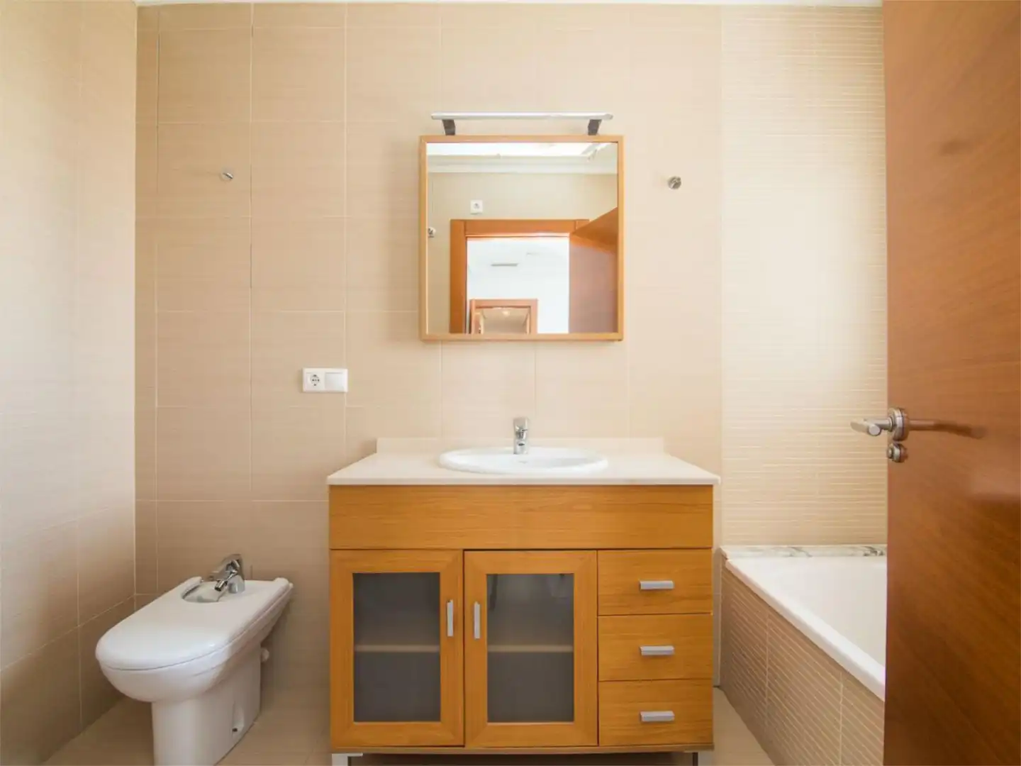 Wohnung zum Verkauf in Avinguda de Dolores, 47, El Raval - Portes Encarnades Badezimmer von Wohnung zum Verkauf in Elche / Elx mit Klimaanlage, Terrasse und Schwimmbad