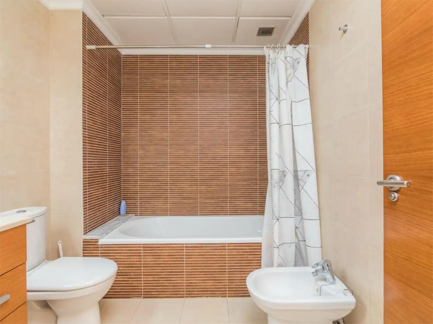 Wohnung zum Verkauf in Avinguda de Dolores, 47, El Raval - Portes Encarnades Badezimmer von Wohnung zum Verkauf in Elche / Elx mit Klimaanlage, Terrasse und Schwimmbad