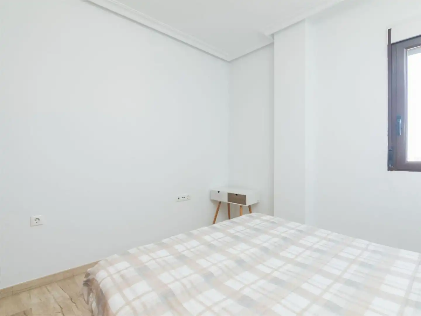 Wohnung zum Verkauf in Avinguda de Dolores, 47, El Raval - Portes Encarnades Schlafzimmer von Wohnung zum Verkauf in Elche / Elx mit Klimaanlage, Terrasse und Schwimmbad