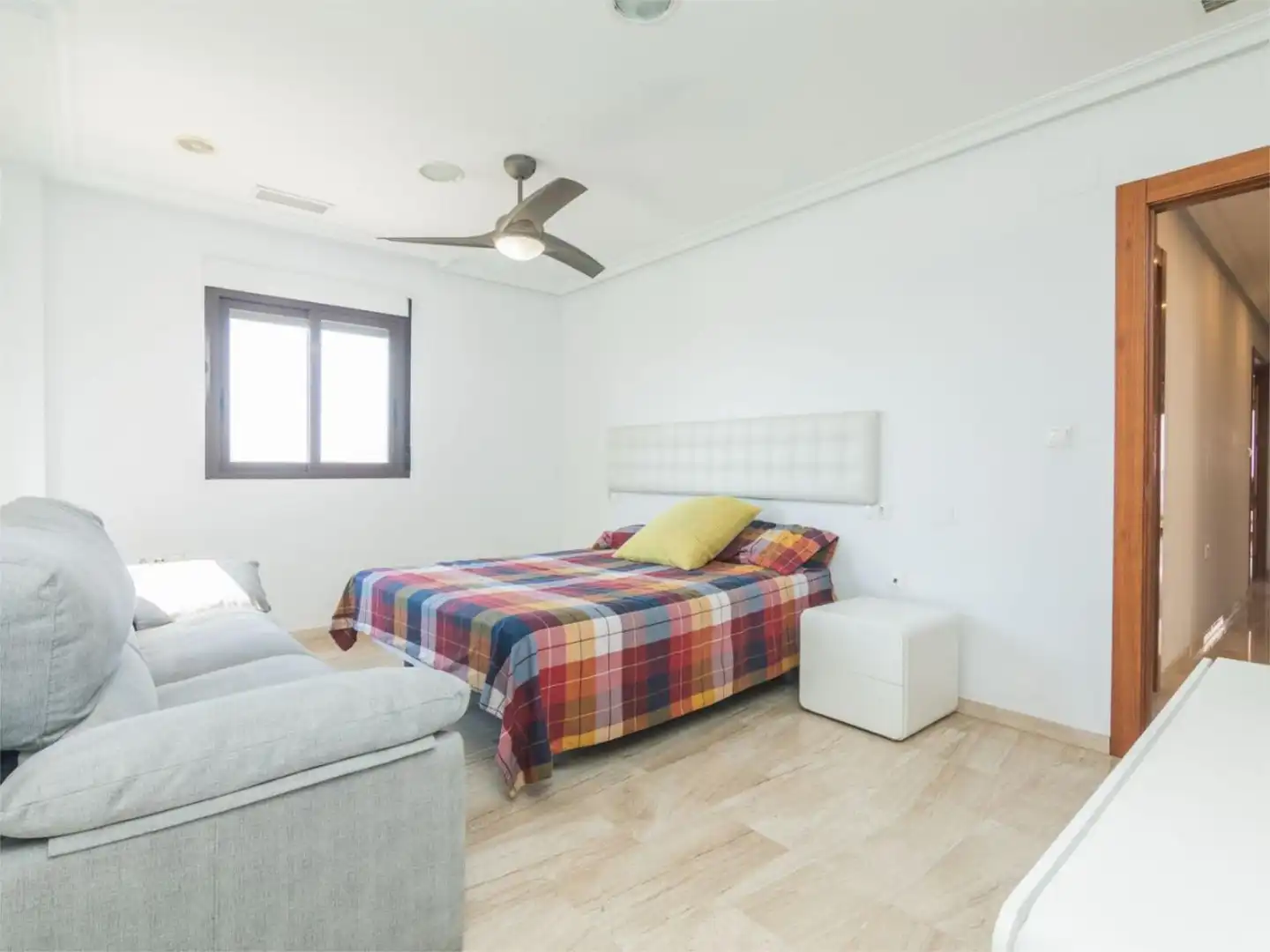 Wohnung zum Verkauf in Avinguda de Dolores, 47, El Raval - Portes Encarnades Schlafzimmer von Wohnung zum Verkauf in Elche / Elx mit Klimaanlage, Terrasse und Schwimmbad