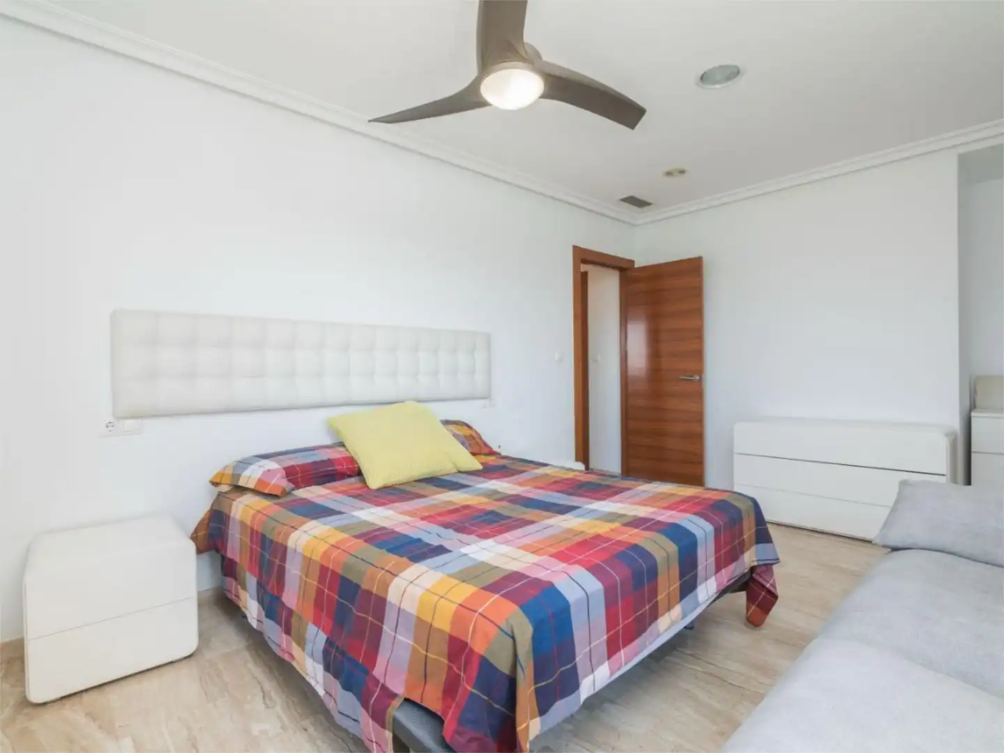 Wohnung zum Verkauf in Avinguda de Dolores, 47, El Raval - Portes Encarnades Schlafzimmer von Wohnung zum Verkauf in Elche / Elx mit Klimaanlage, Terrasse und Schwimmbad
