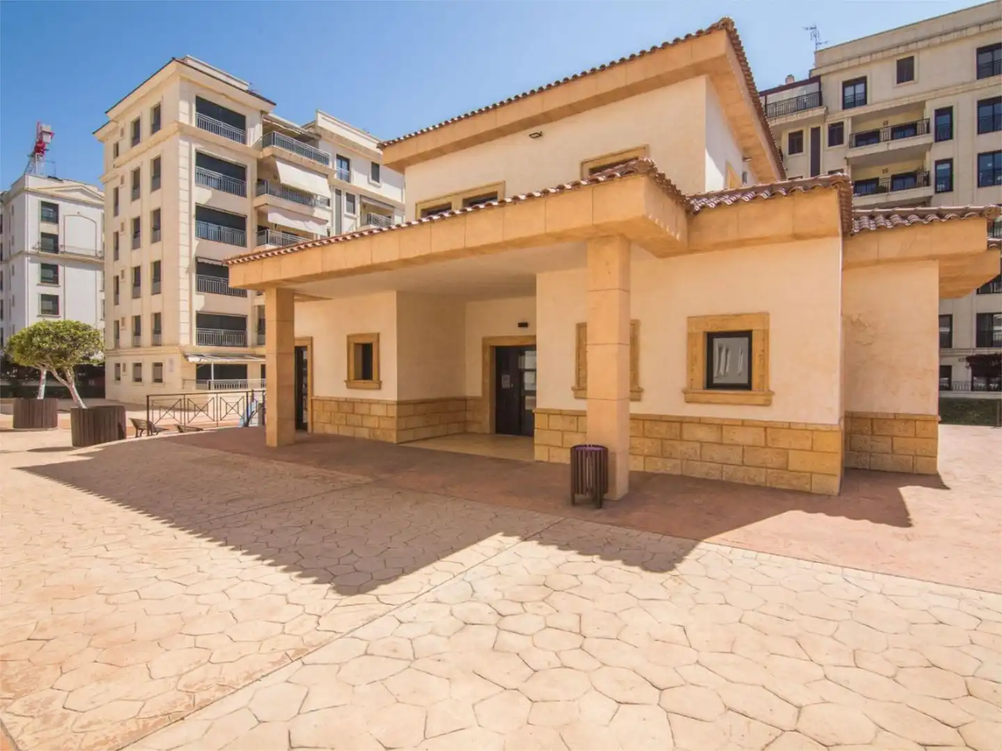 Wohnung zum Verkauf in Avinguda de Dolores, 47, El Raval - Portes Encarnades Außenansicht von Wohnung zum Verkauf in Elche / Elx mit Klimaanlage, Terrasse und Schwimmbad