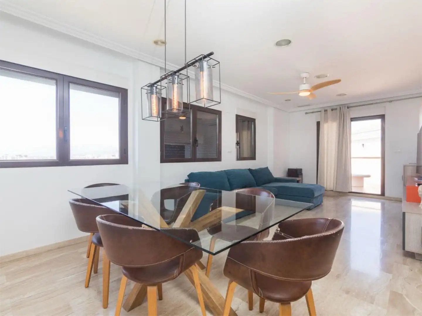 Wohnung zum Verkauf in Avinguda de Dolores, 47, El Raval - Portes Encarnades Wohnzimmer von Wohnung zum Verkauf in Elche / Elx mit Klimaanlage, Terrasse und Schwimmbad