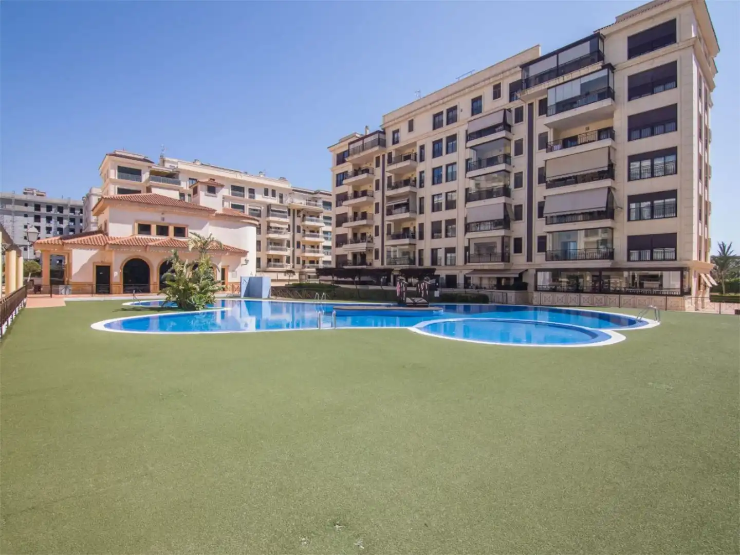 Wohnung zum Verkauf in Avinguda de Dolores, 47, El Raval - Portes Encarnades Schwimmbecken von Wohnung zum Verkauf in Elche / Elx mit Klimaanlage, Terrasse und Schwimmbad