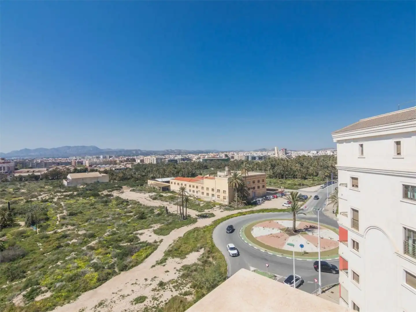 Wohnung zum Verkauf in Avinguda de Dolores, 47, El Raval - Portes Encarnades Außenansicht von Wohnung zum Verkauf in Elche / Elx mit Klimaanlage, Terrasse und Schwimmbad