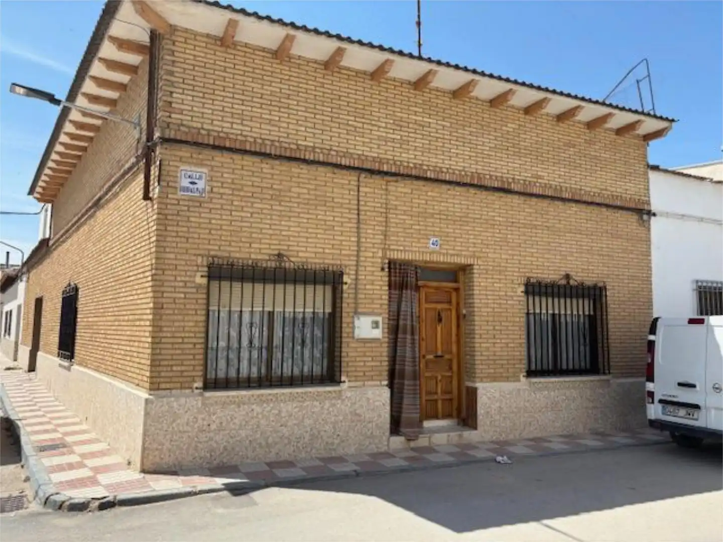 Vista exterior de Casa adosada en venta en La Villa de Don Fadrique con Aire acondicionado, Calefacción y Trastero