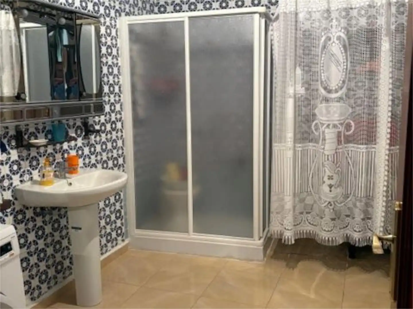 Detached homes for sale in Calle Gibraltar, 17, La Villa de Don Fadrique Bathroom of Detached homes for sale in La Villa de Don Fadrique with Air Conditioner, Heating and Storage room
