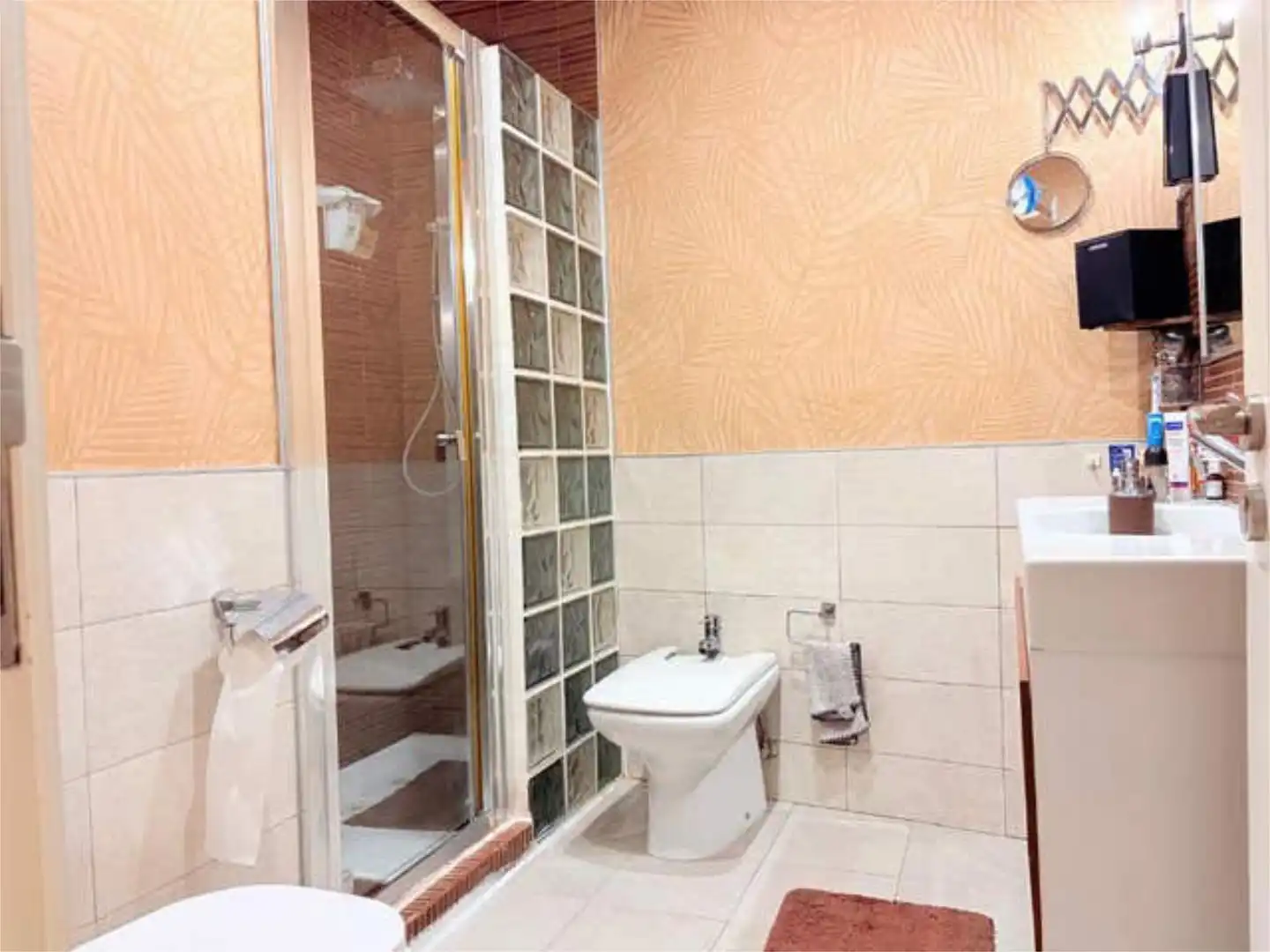 Piso en venta en A Rúa Baño de Piso en venta en A Rúa con Calefacción, Terraza y Trastero