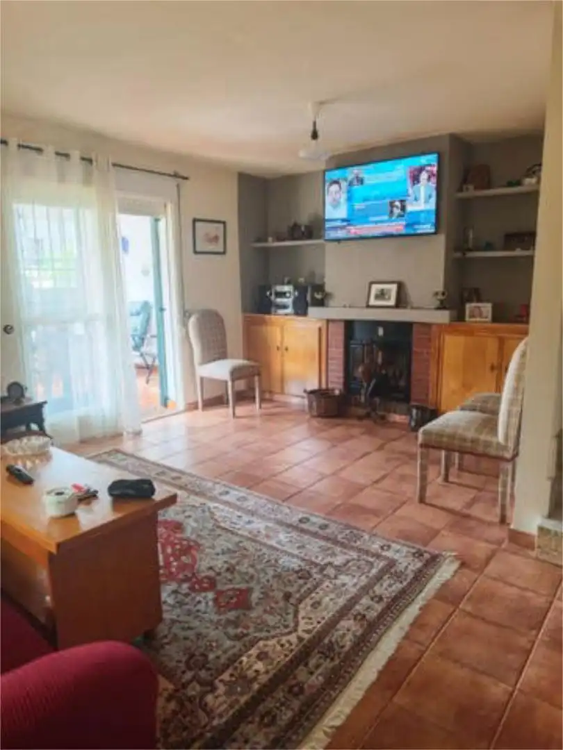 Einfamilien-Reihenhaus zum Verkauf in Valdemaqueda Wohnzimmer von Einfamilien-Reihenhaus zum Verkauf in Valdemaqueda mit Heizung, Privatgarten und Terrasse
