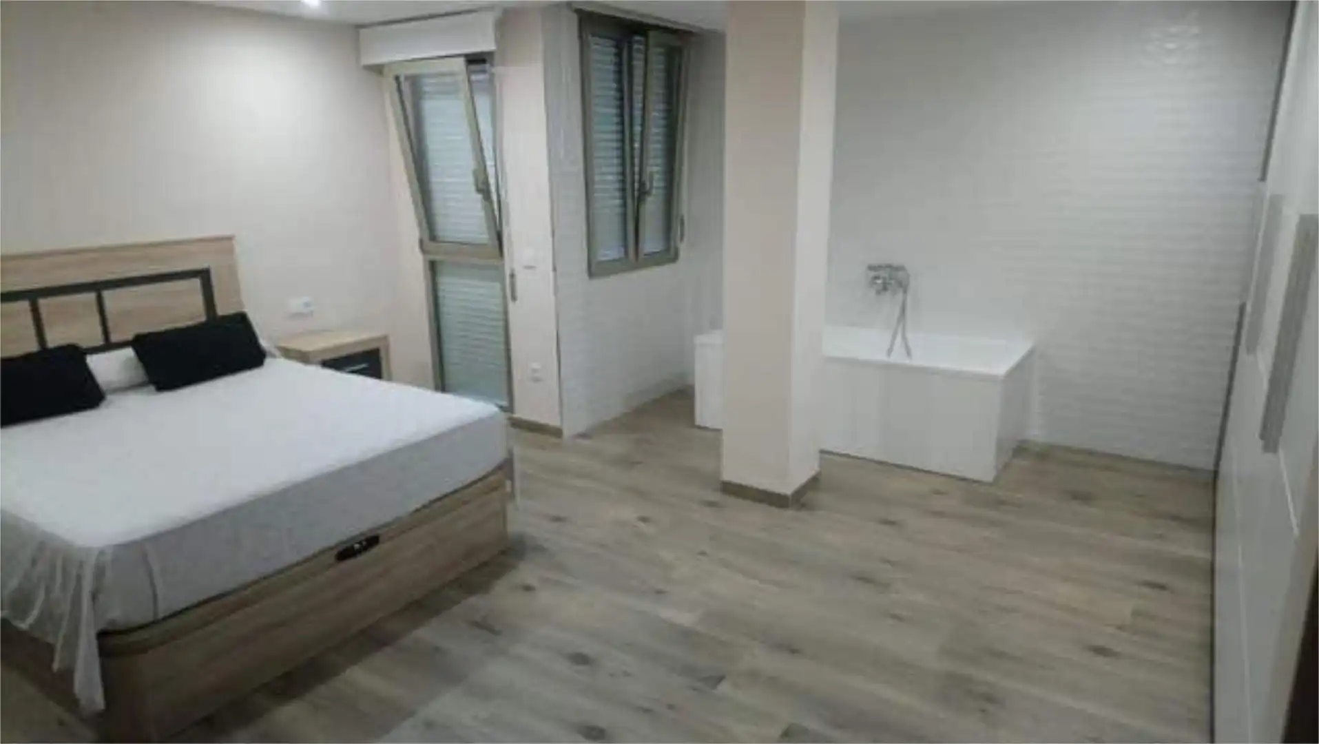 Piso de alquiler en Piscinas Habitación de Piso de alquiler en Vila-real con Calefacción, Jardín privado y Terraza