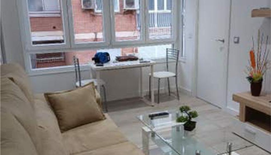 Piso de alquiler en Barrio de Zaidín, Granada Capital - imagen 1 Foto 1 de Piso de alquiler en Barrio de Zaidín, Granada Capital