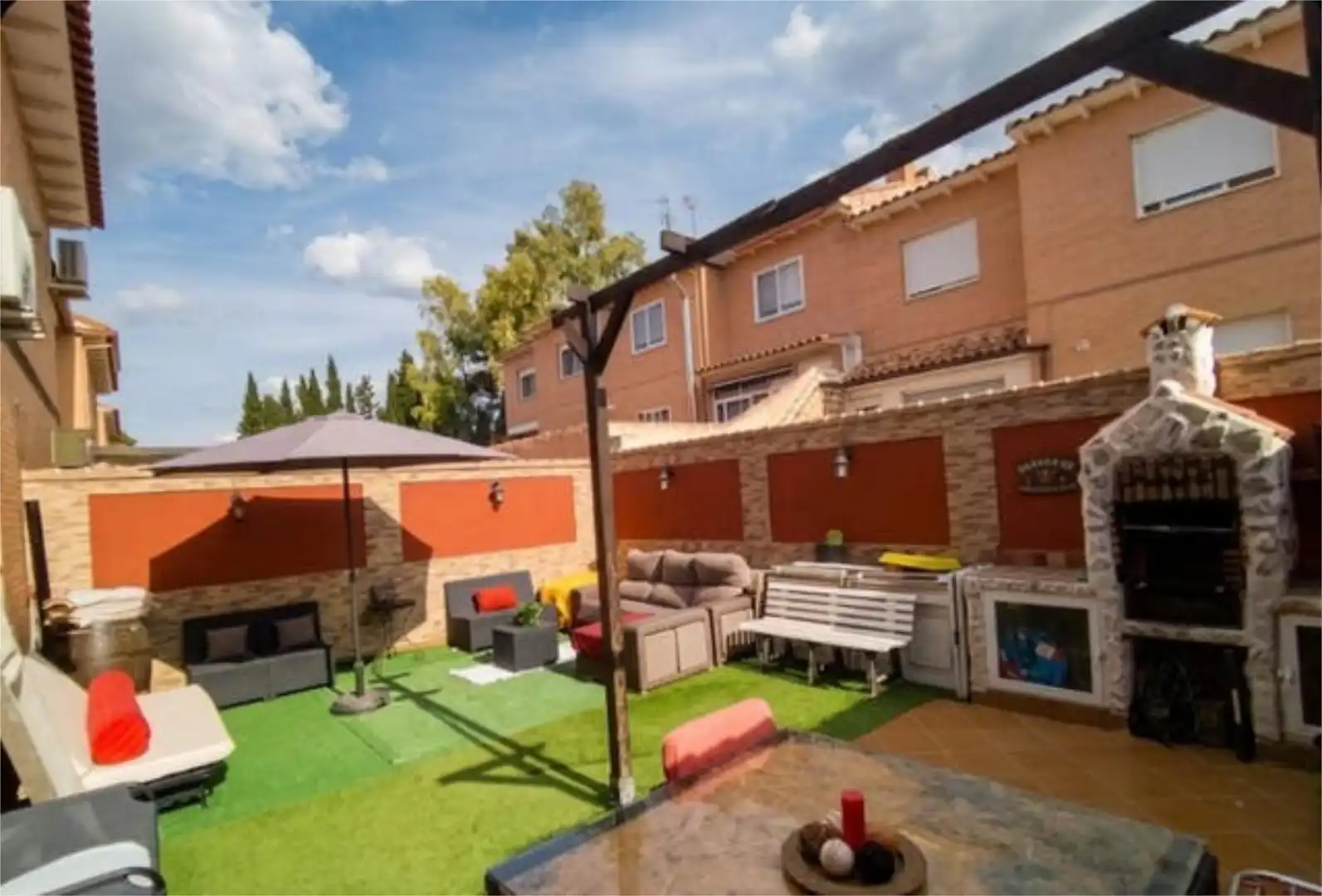 Casa adosada en venda a Argés Terrassa de Casa adosada en venda en Argés amb Terrassa