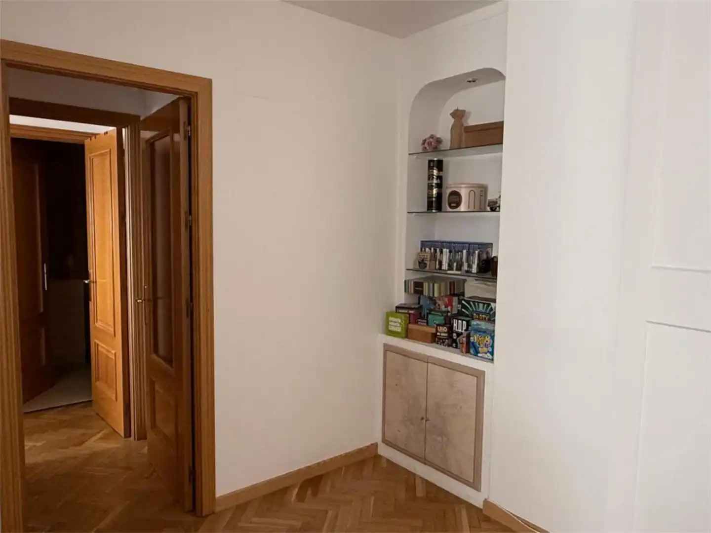Piso en venta en Calle de Rafael Bergamín, 6, San Juan Bautista Piso en venta en Madrid Capital con Piscina