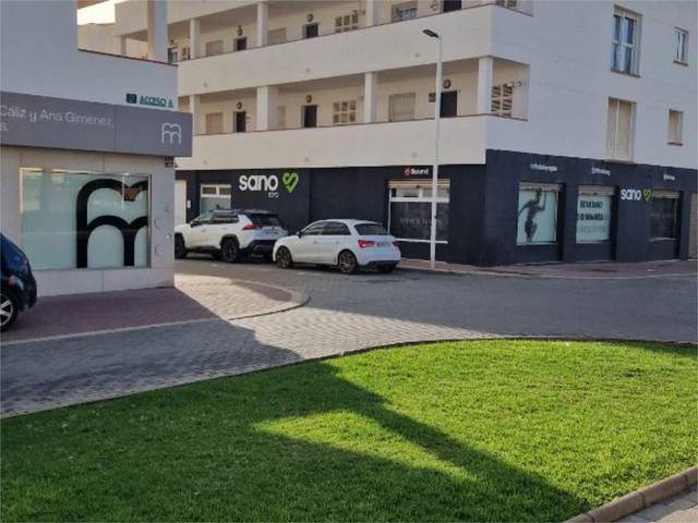 Apartamento en Alquiler en Calle Piragüismo, 2 en El Toyo
