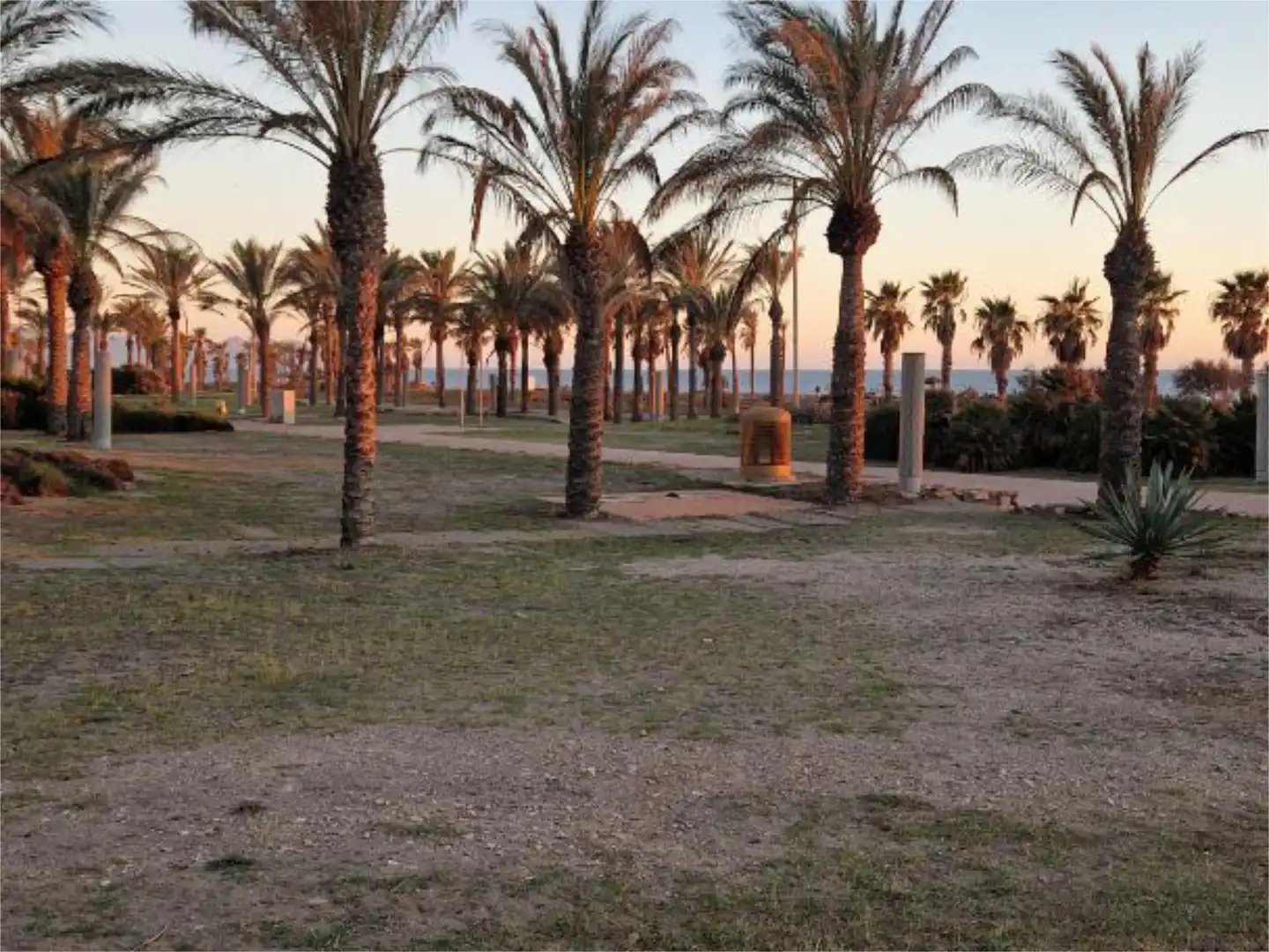 Apartament de lloguer a Calle Piragüismo, 2, El Toyo Vista exterior de Apartament de lloguer en Almería amb Aire condicionat, Calefacció i Piscina