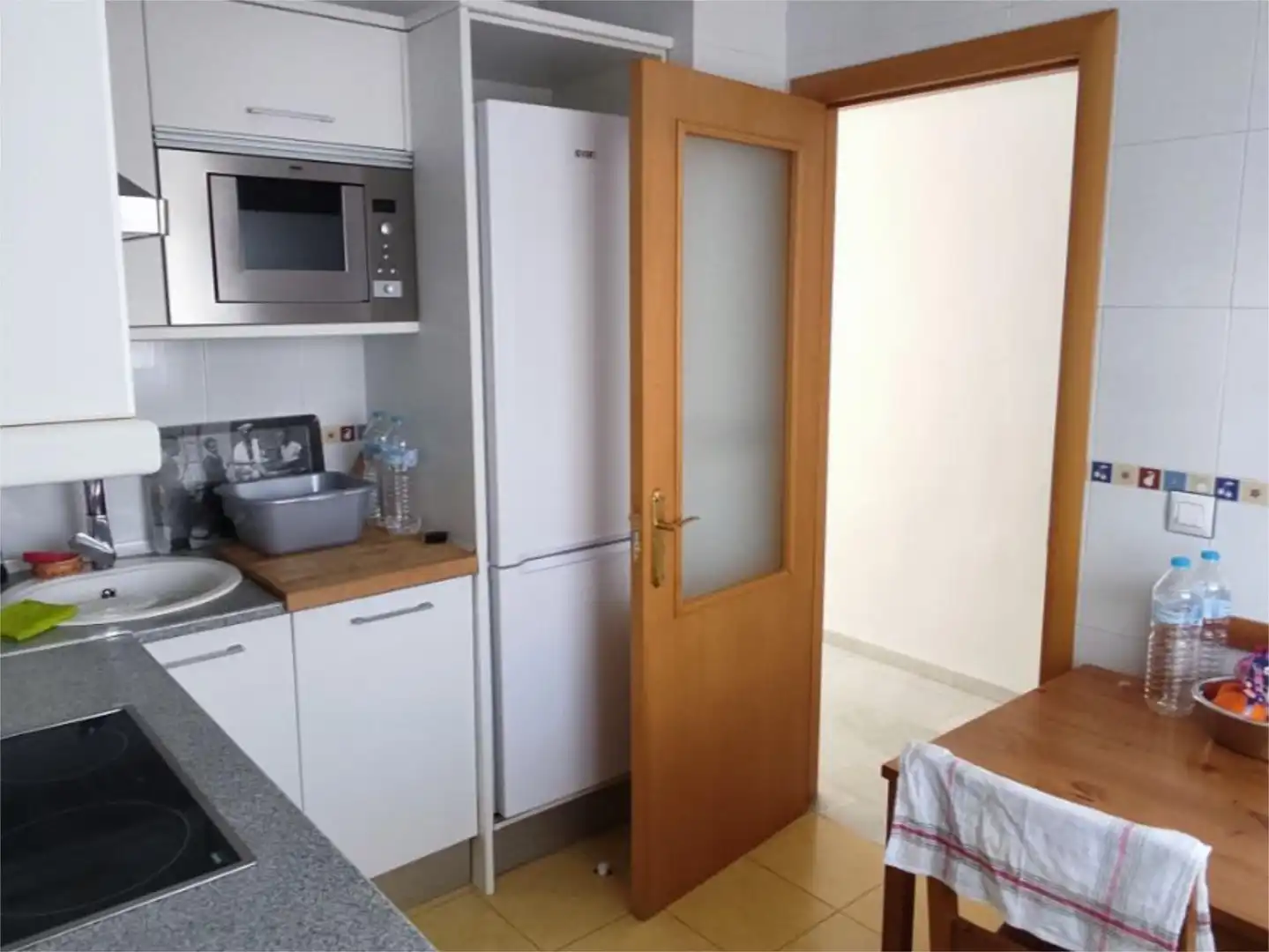 Apartament de lloguer a Calle Piragüismo, 2, El Toyo Cuina de Apartament de lloguer en Almería amb Aire condicionat, Calefacció i Piscina