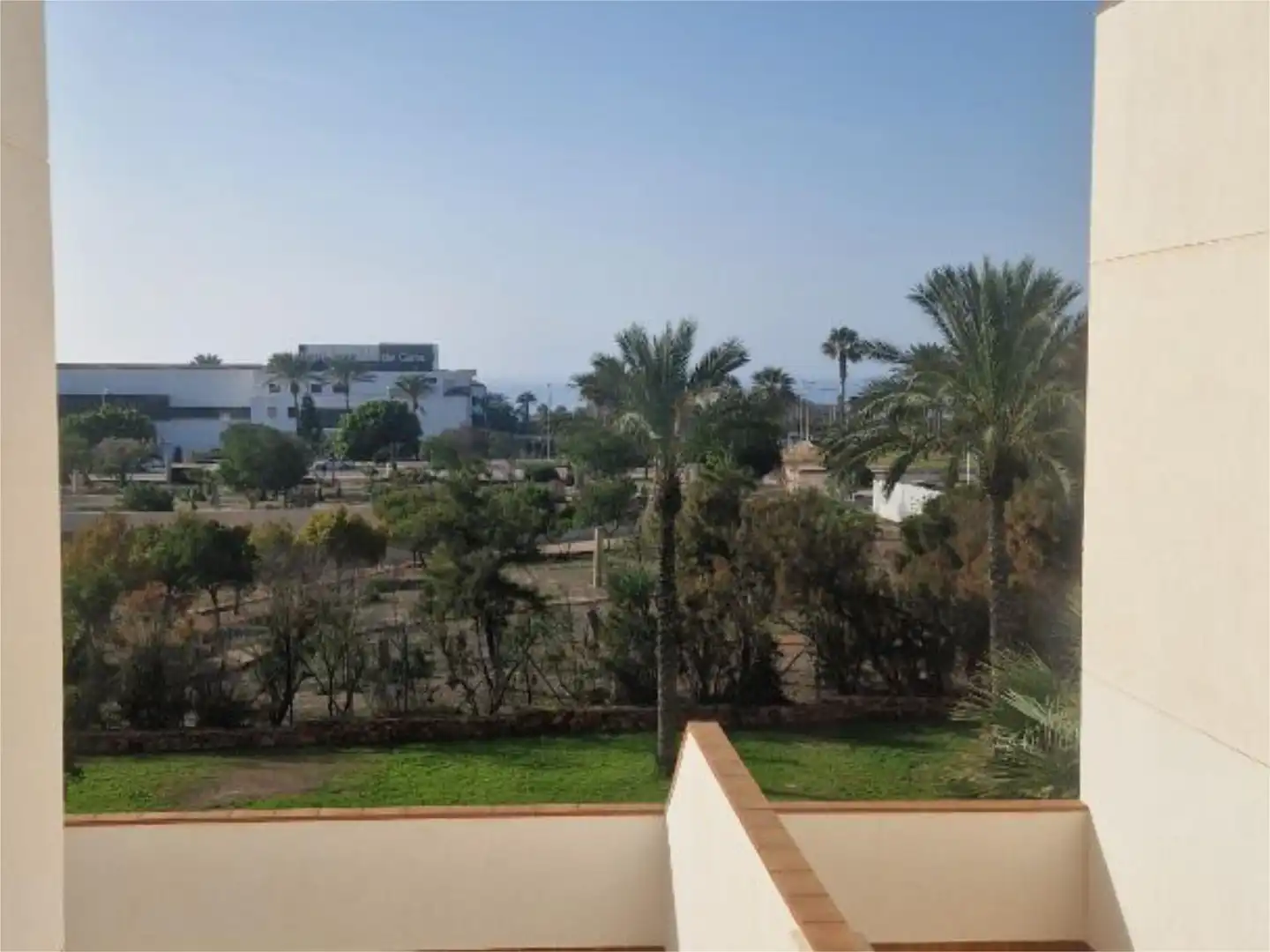 Apartament de lloguer a Calle Piragüismo, 2, El Toyo Vista exterior de Apartament de lloguer en Almería amb Aire condicionat, Calefacció i Piscina