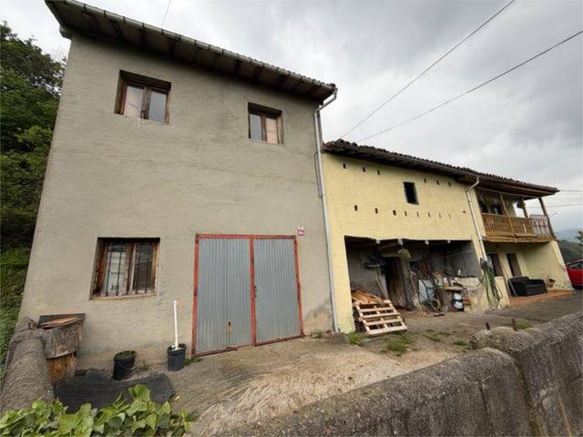 Casa-chalet en Venta en Riosa
