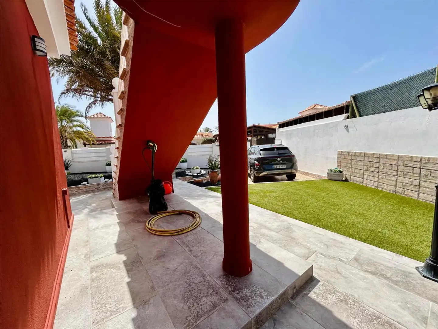 Piso en venta en Calle la Luna, 3, Caleta de Fuste Terraza de Piso en venta en Antigua con Jardín privado, Piscina y Amueblado