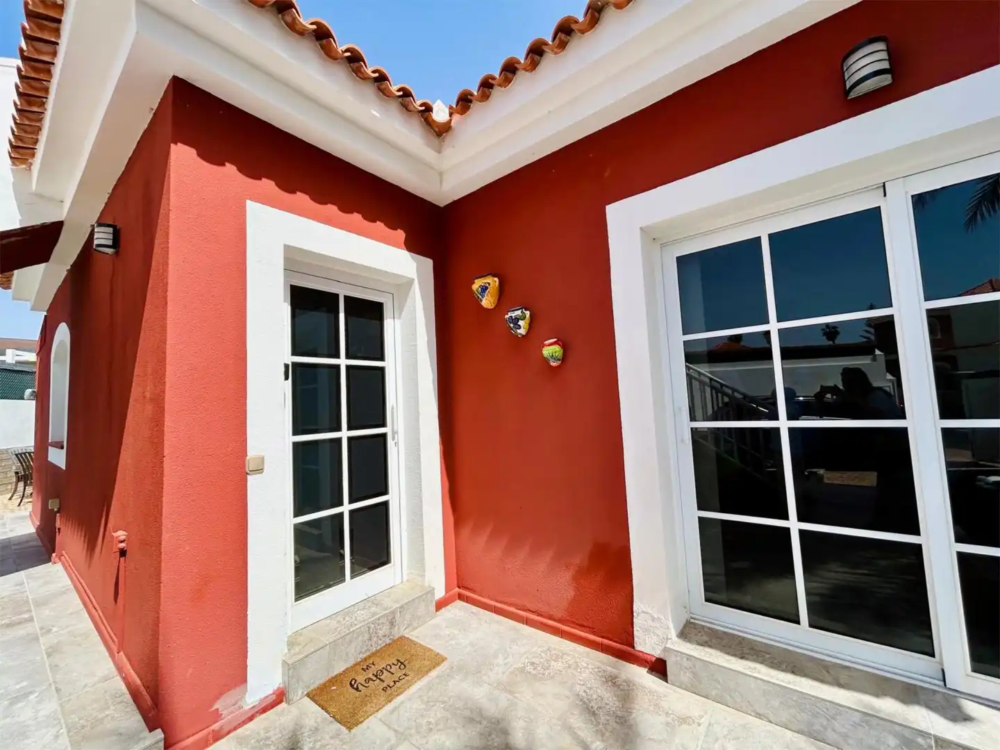 Piso en venta en Calle la Luna, 3, Caleta de Fuste Vista exterior de Piso en venta en Antigua con Jardín privado, Piscina y Amueblado