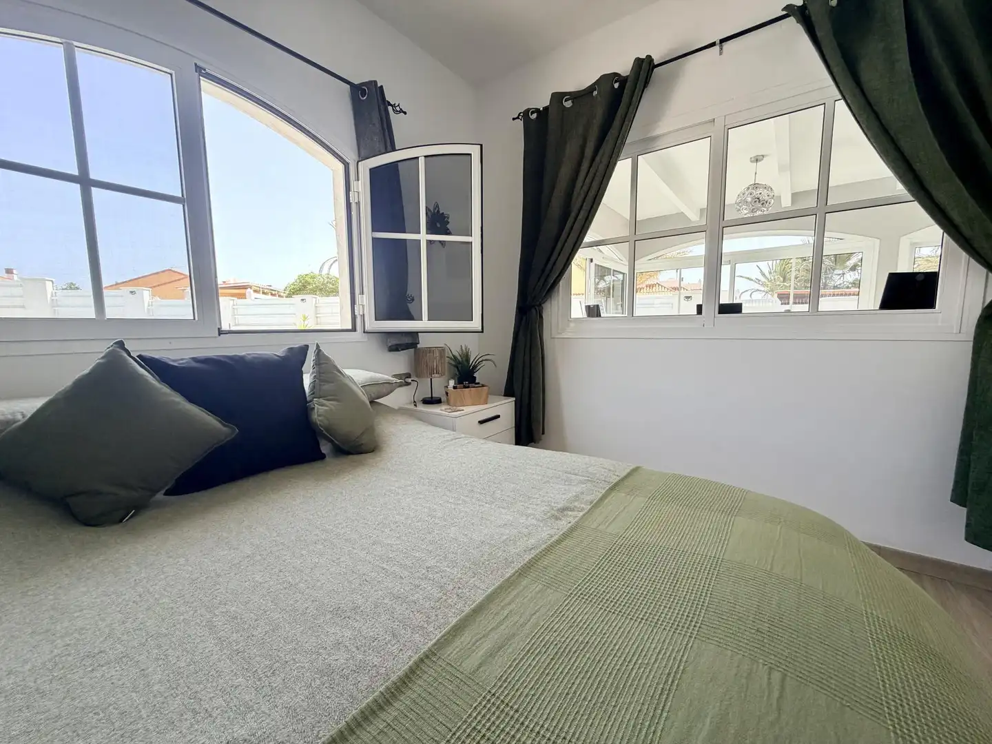 Piso en venta en Calle la Luna, 3, Caleta de Fuste Habitación de Piso en venta en Antigua con Jardín privado, Piscina y Amueblado
