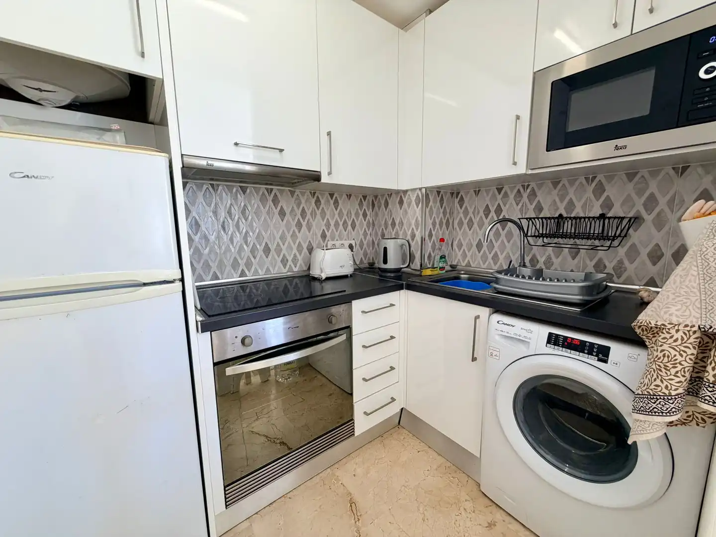 Dúplex en venta en Avenida Virgen de la Peña, 86, Caleta de Fuste Cocina de Dúplex en venta en Antigua con Terraza, Piscina y Amueblado