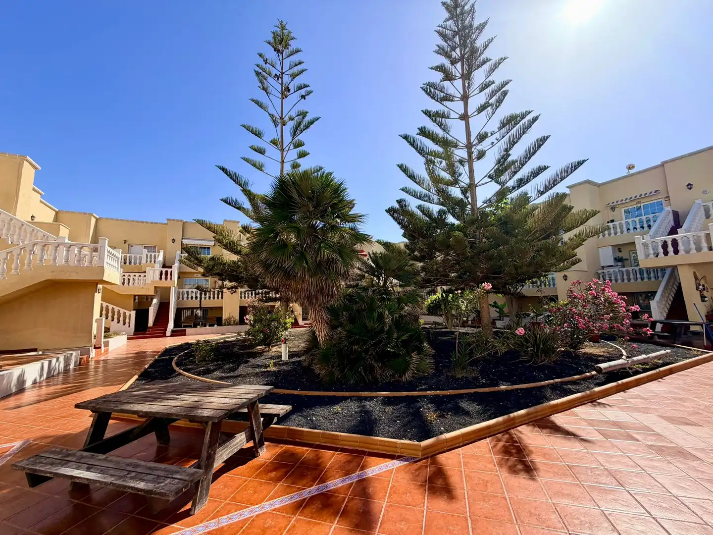 Dúplex en venta en Avenida Virgen de la Peña, 86, Caleta de Fuste Terraza de Dúplex en venta en Antigua con Terraza, Piscina y Amueblado