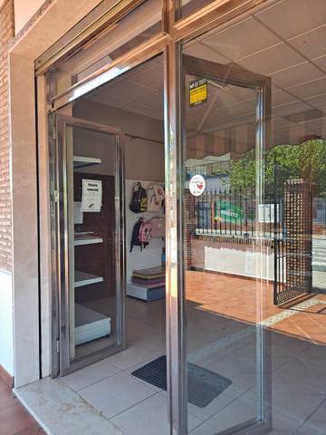 Local comercial en Alquiler en Avenida Ramón y Cajal, 6 en Ayamonte ciudad