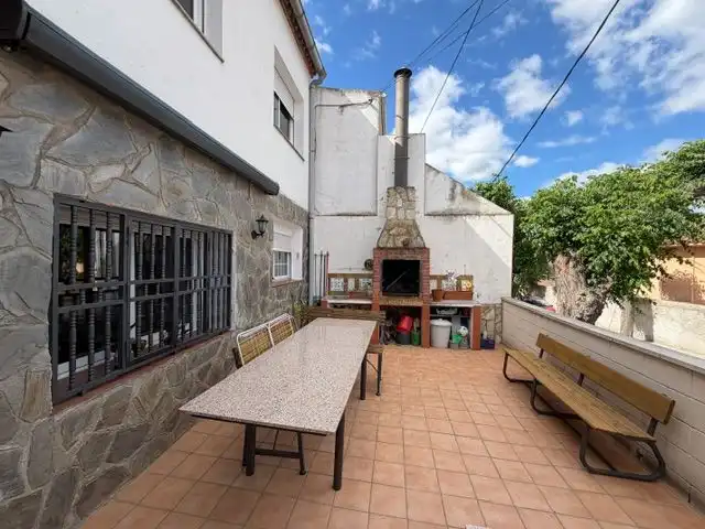 Casa o xalet en venda a Carrer Comellarets, 15, Flix Terrassa de Casa o xalet en venda en Flix amb Aire condicionat i Terrassa