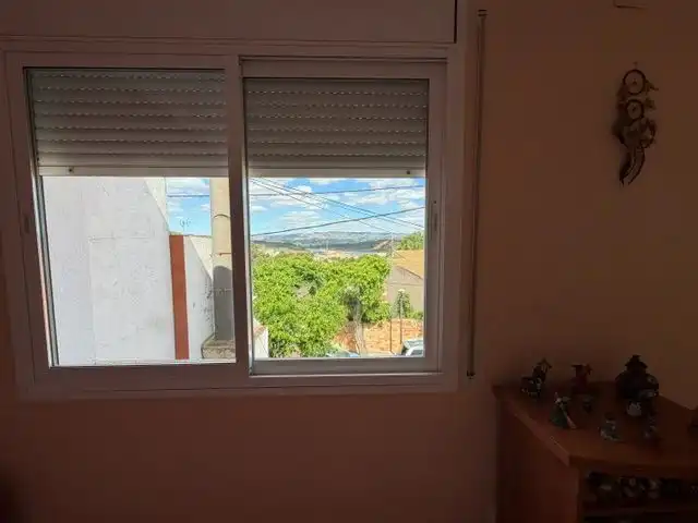 Casa o xalet en venda a Carrer Comellarets, 15, Flix Dormitori de Casa o xalet en venda en Flix amb Aire condicionat i Terrassa