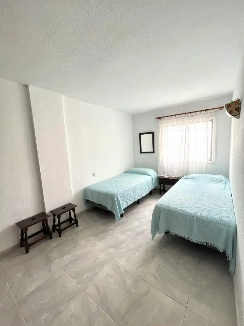 Apartamento en venta en Avenida Santiago Puig, 4, Playa de las Américas Habitación de Apartamento en venta en Arona con Piscina y Balcón