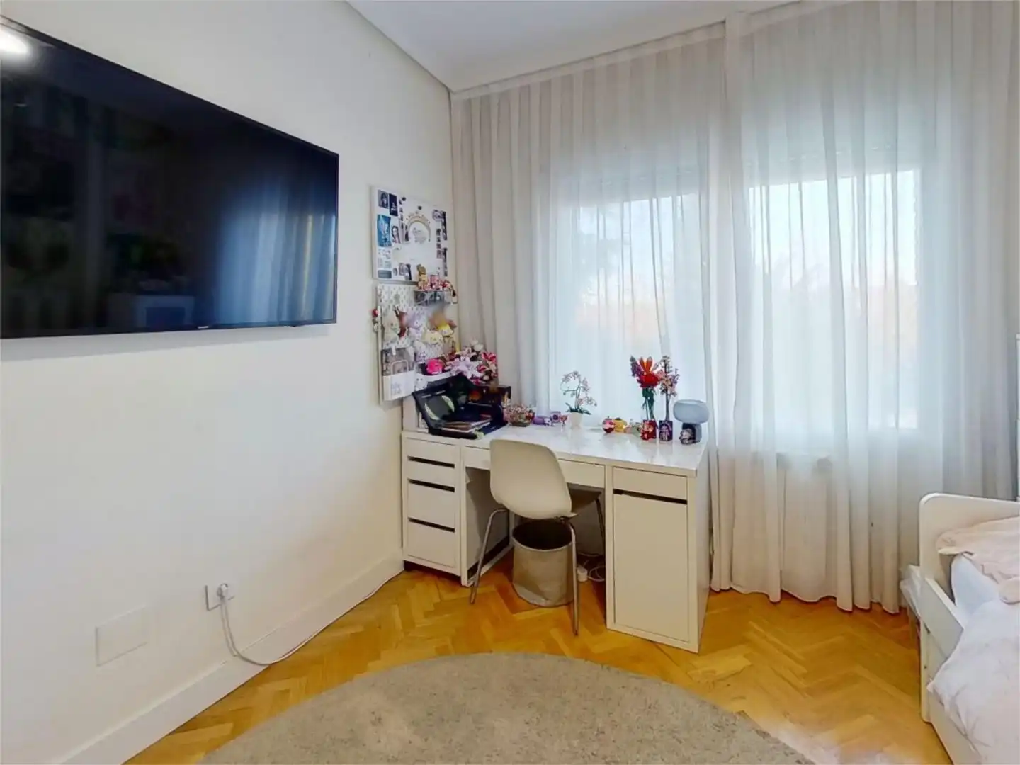Piso en venta en Urbanizaciones Sala de estar de Piso en venta en Rivas-Vaciamadrid con Aire acondicionado, Calefacción y Jardín privado